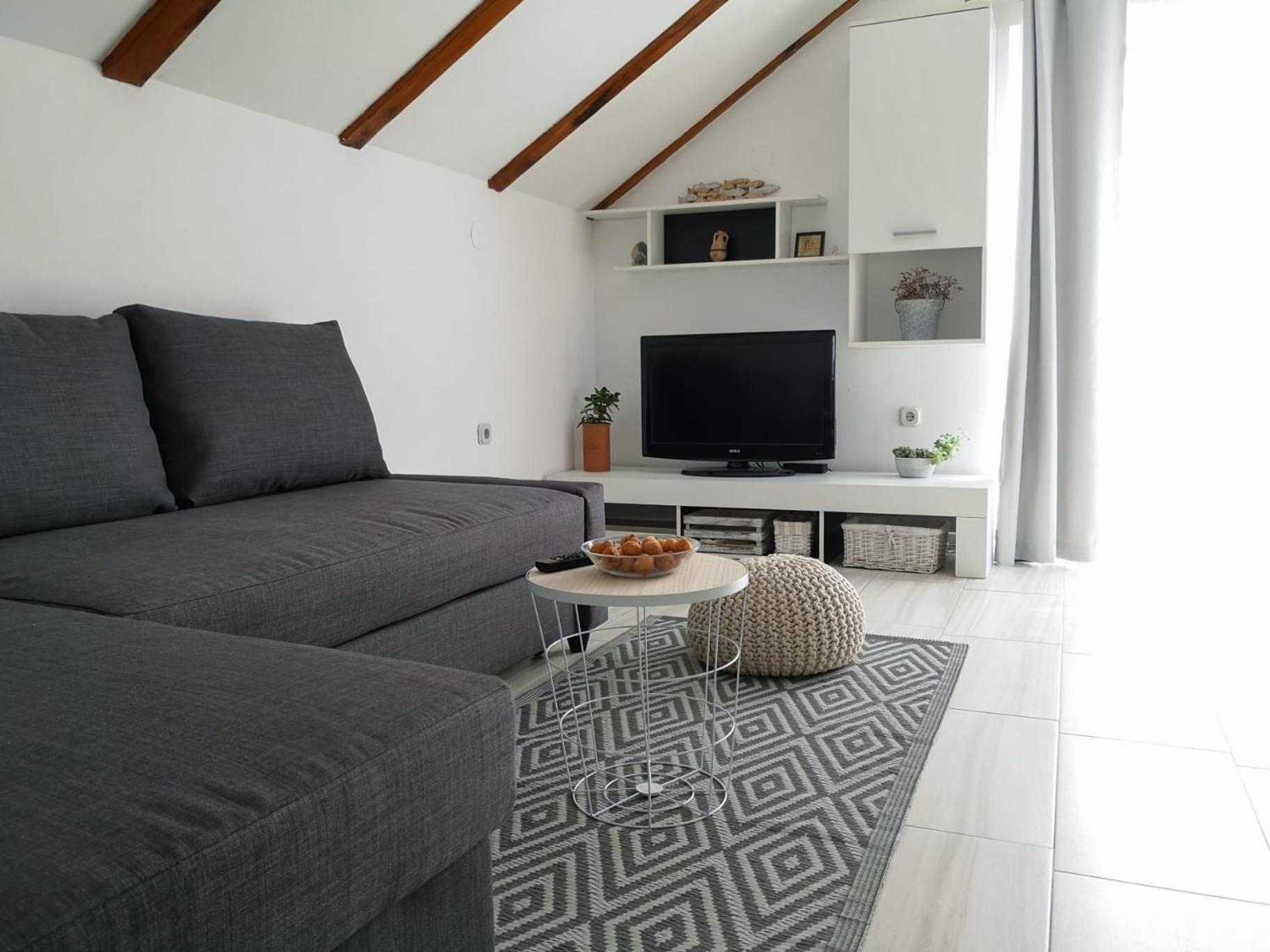 Apartman Milutin Vrsi Exterior foto
